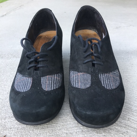 Naot Shoes - Naot Black Suede Oxford Heels